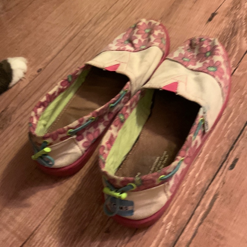 toms floral kids shoes